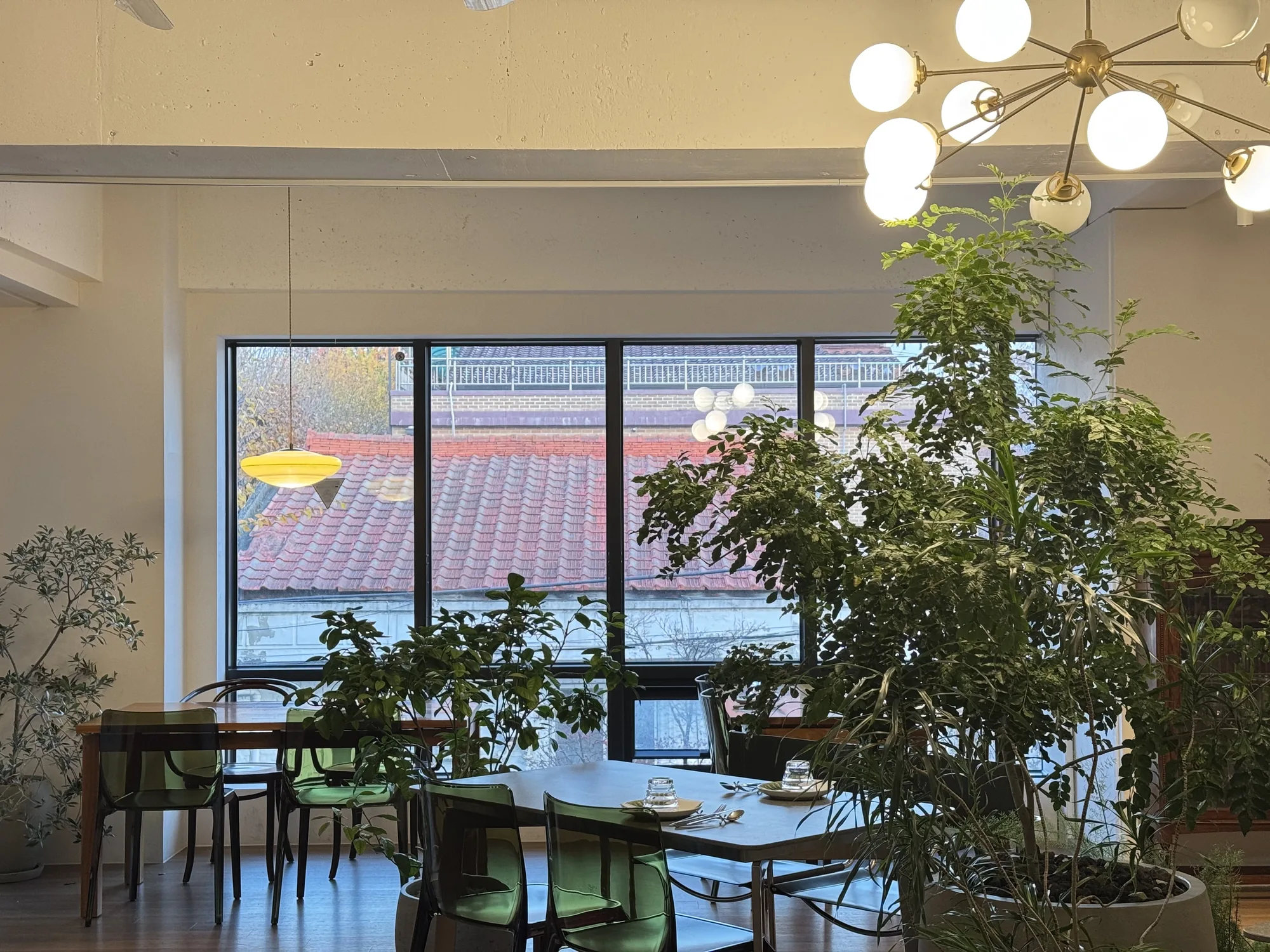 강남 대모산입구역 대형카페 사진 6